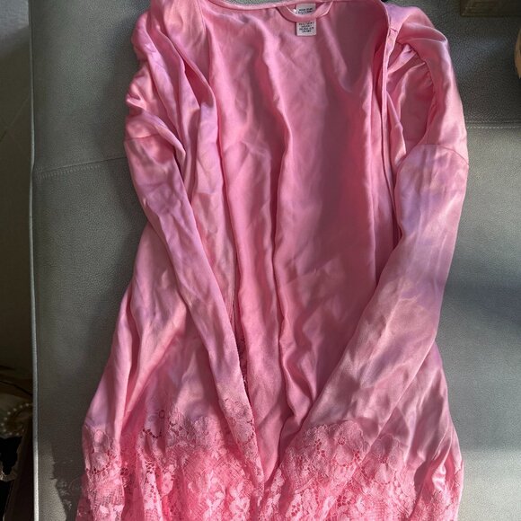 NWT VICTORIAS SECRET PINK LINGERIE ROBE - Picture 1 of 3
